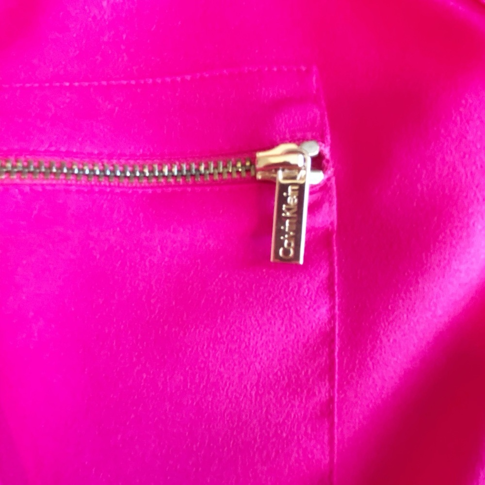Calvin Klein Hot Pink Zip-Pocket Roll-Tab Sleeve Blouse | XL - Picture 6 of 10